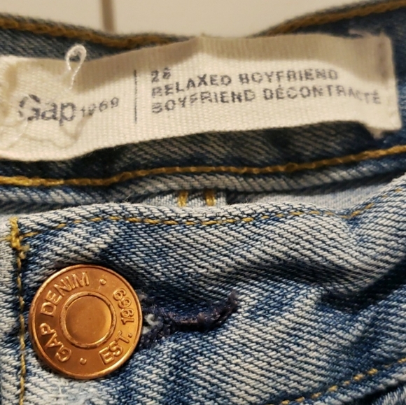 Gap Distressed Boyfriend Jeans – sz 28 - Picture 2 of 4
